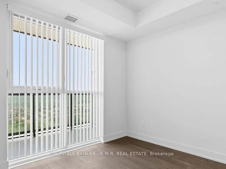 2550 Simcoe St N #2304 — Photo 14