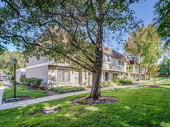 3rd image of 3024 Ironside Ct