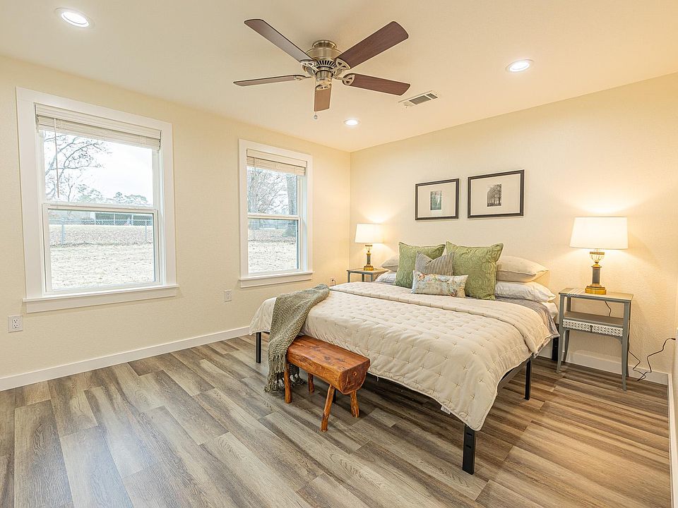 1029 Fish Hatchery Rd B, Huntsville, TX 77320 Zillow