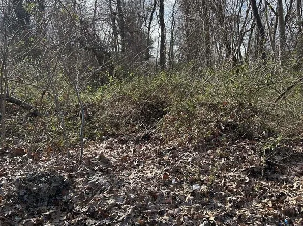 16 Doe Street, Wyandanch, NY 11798