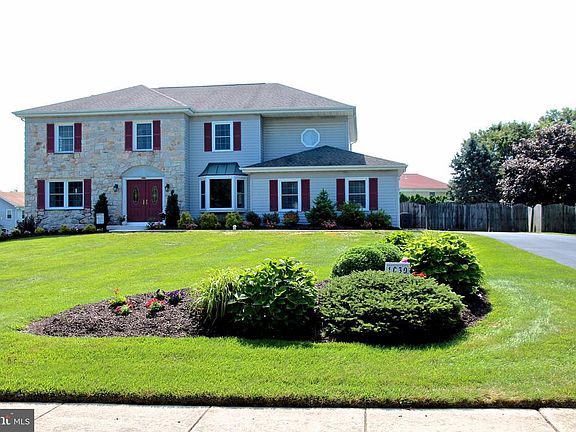 3rd image of 1030 Winding River Ln