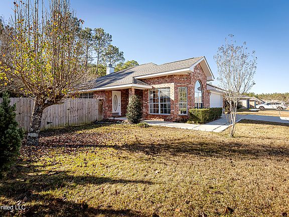 2nd image of 14008 Maddie Cir