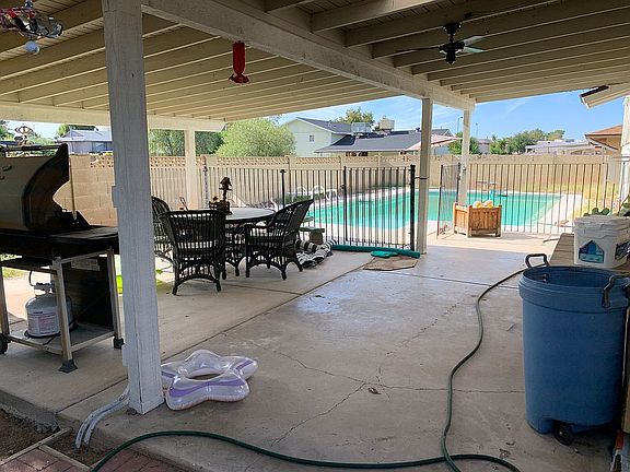 LG patio/pool