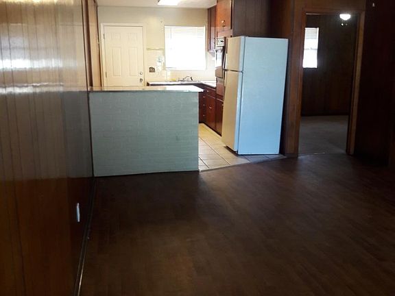 2nd image of 742 Ernona St