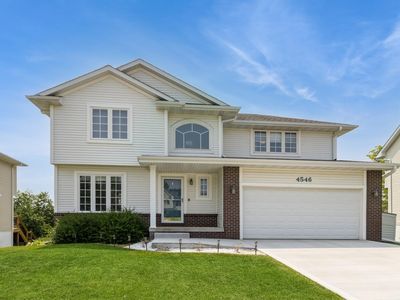 4546 Ashley Park Dr, West Des Moines, IA, 50265