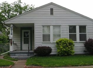 2814 Whitewood Ave, Davenport, IA 52802