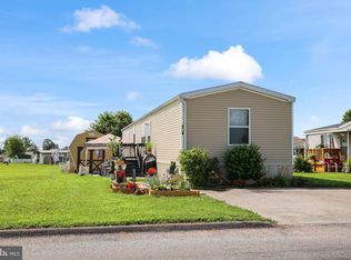 124 Sherrill Dr, New Oxford, PA 17350