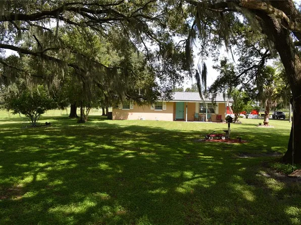 7826 CR 736, CENTER HILL, FL 33514
