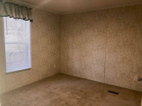 4th image of 2406 Marybelle Rd #65