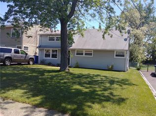 432 Remsen Ave, Avenel, NJ 07001