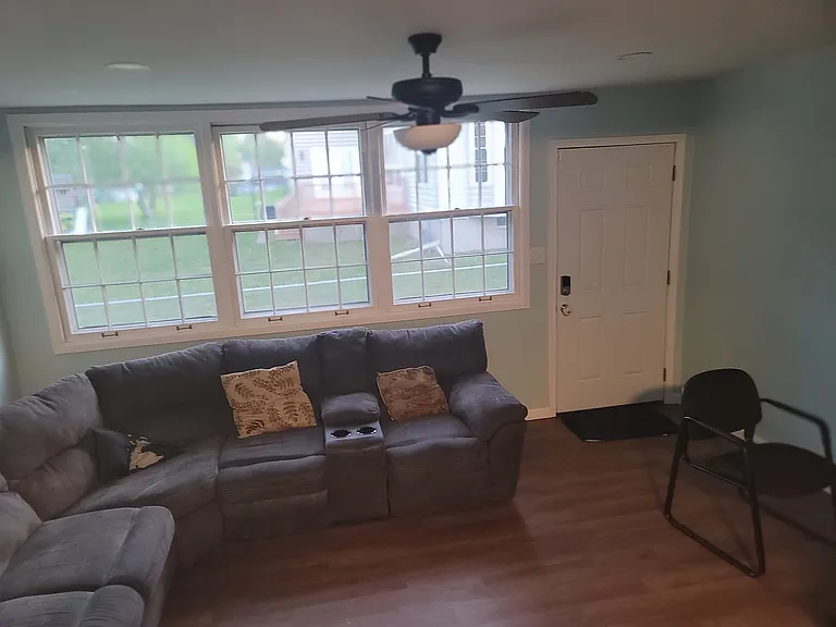810 Seymour Rd #B — Photo 6