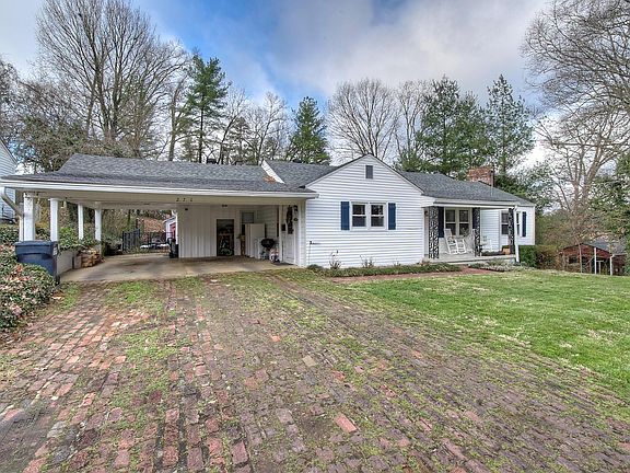 4th image of 271 Shenandoah Dr