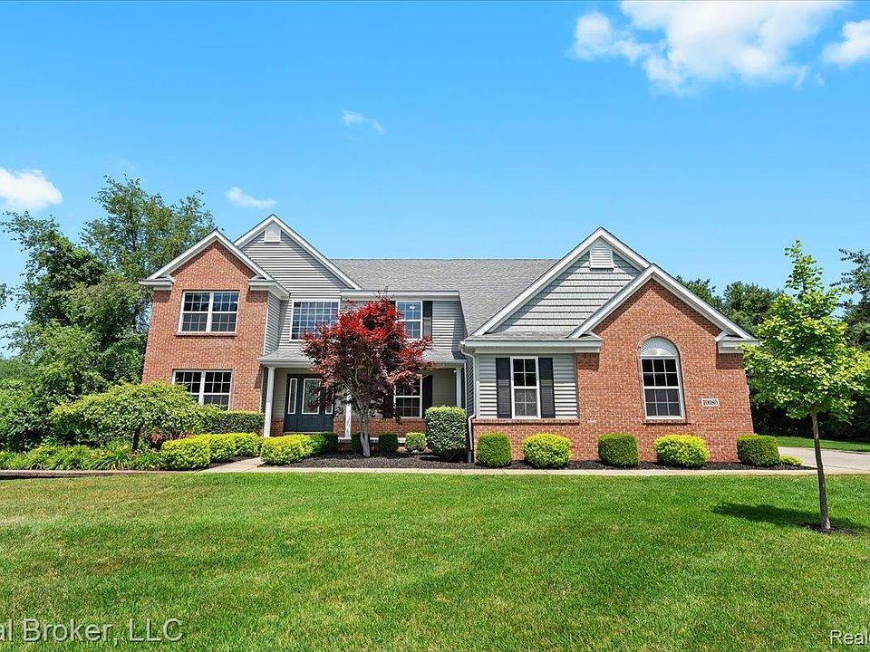 1st image of 10080 Rolling Pines Dr