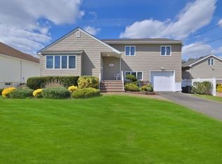 2071 Beverly Way, Merrick, NY 11566
