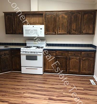 5th image of 1335 Market St #1