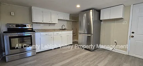 1301 Washington St Photo 1