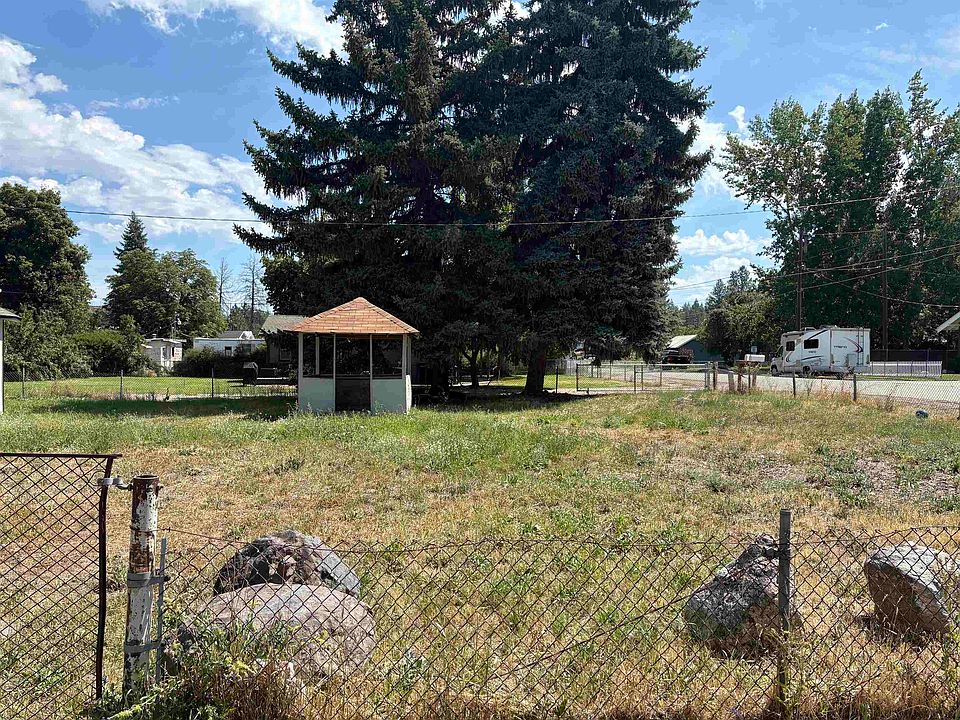 2nd image of 825 S Chronicle Rd