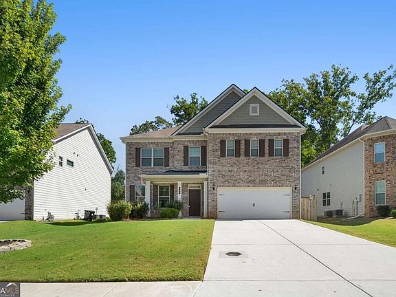 2nd image of 225 Gallant Fox Way