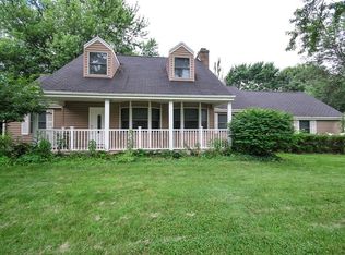 2030 Heather Rd, Geneva, IL 60134