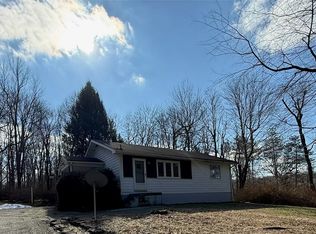 420 Sugar Run Rd, New Florence, PA 15944