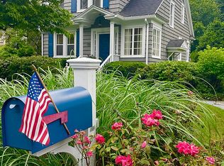 933 Holland Hill Rd, Fairfield, CT 06824