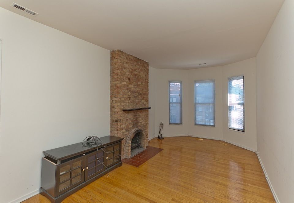 1st image of 2612 N Halsted St #Ha-3fn