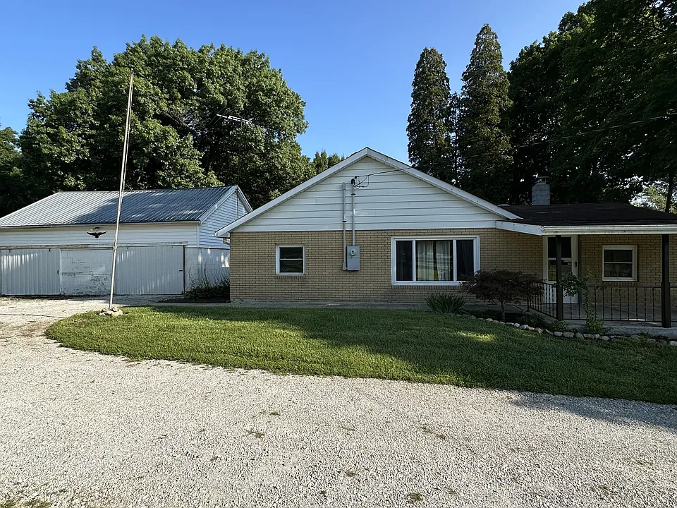10409 N 300 W