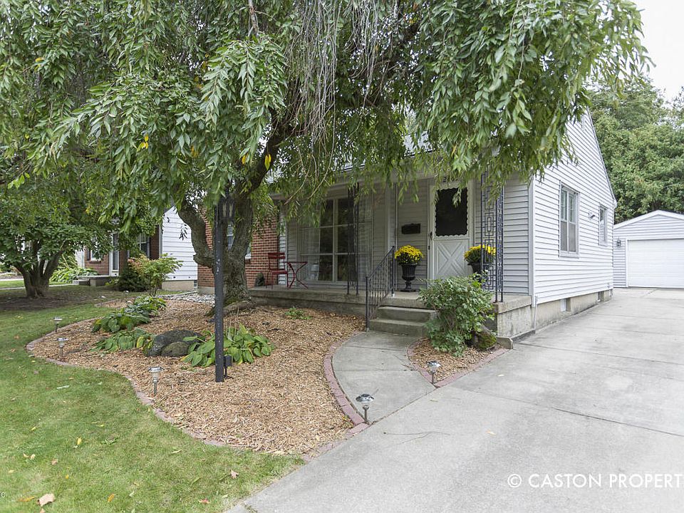 1st image of 2662 Richards Dr SE