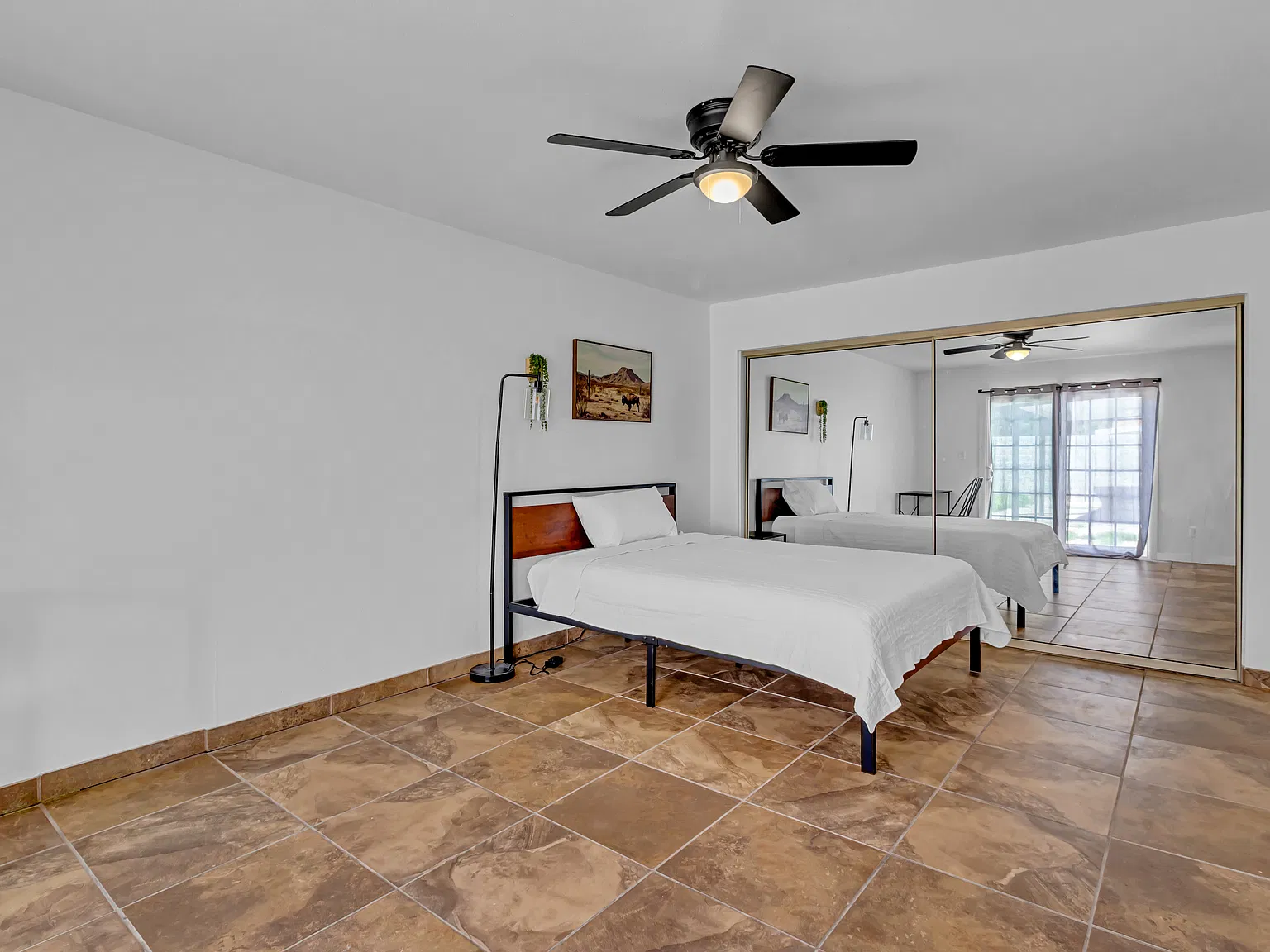 5 bed, $735 — Photo 3