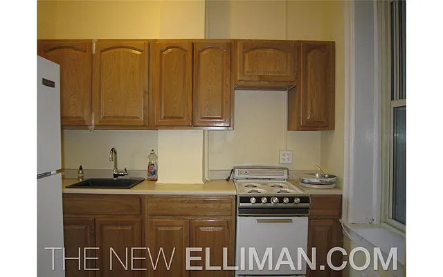 Rented by Douglas Elliman | media 3