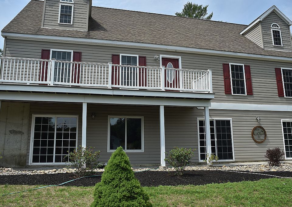 2nd image of 52 Jenni Jill Dr