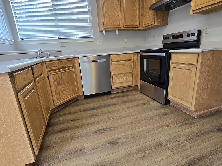 1005 Ridgeview Dr — Photo 6