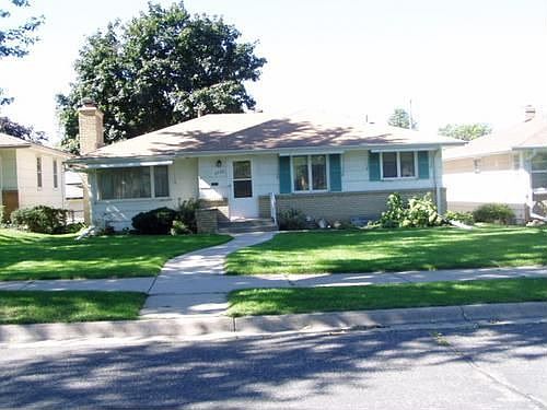 1st image of 5936 Russell Ave S