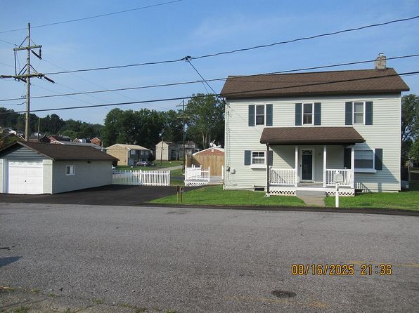 26 Evans Ave