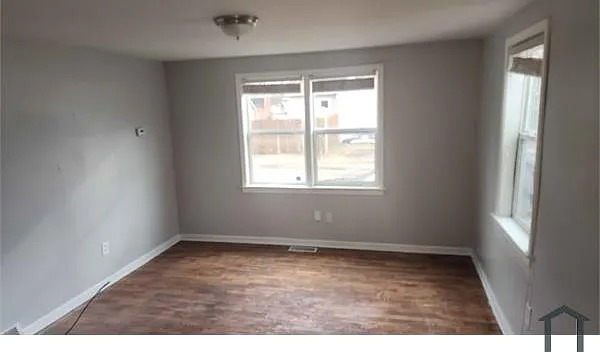 3 bed, 1450 sqft, $2,100 — Photo 4