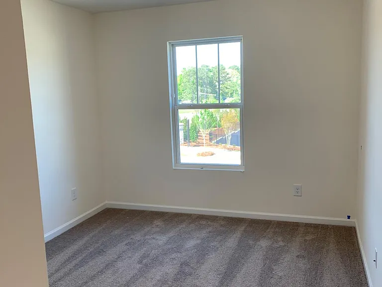 110 Quinn Rd — Photo 32