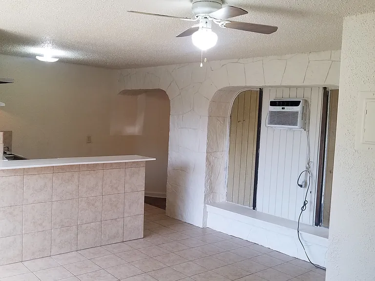 600 Monticello Ct #3 — Photo 17