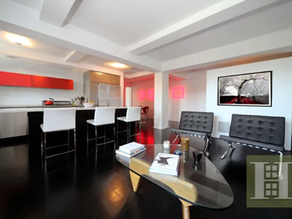 530 Grand Street image 1 of 5