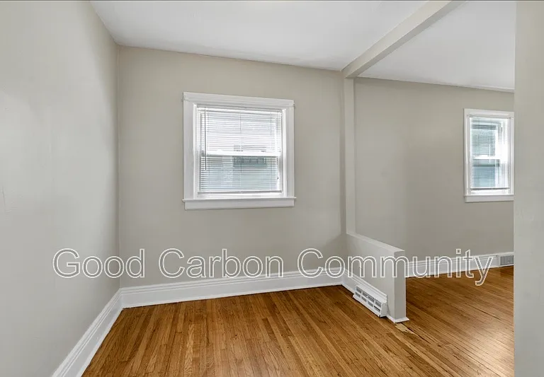 292 Richmond Lower Rear #LOWER-REAR — Photo 4