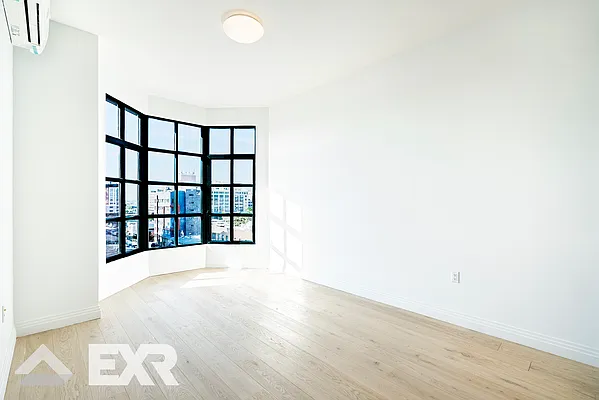 Rented by EXR | media 5