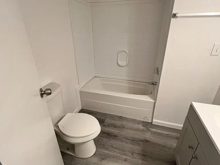 Unit Photo