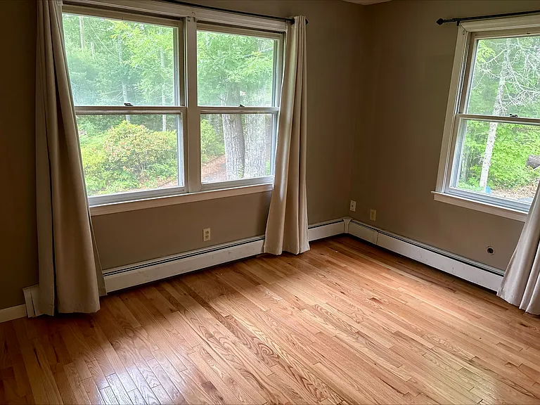 527 Harpswell Rd — Photo 5