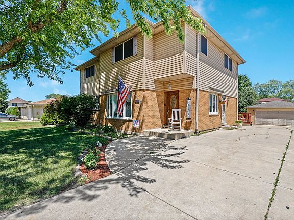 2nd image of 9241 McVicker Ave