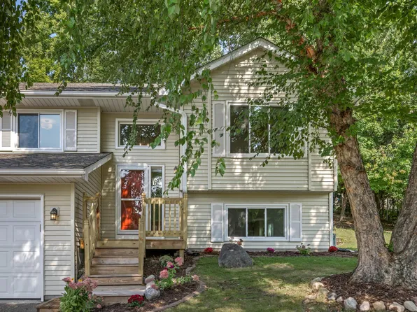 2695 64th St E, Inver Grove Heights, MN 55076