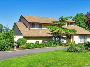 205 Mount Misery Rd, Melville, NY 11747