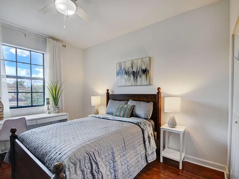 10342 Wellington Parc Dr — Photo 23