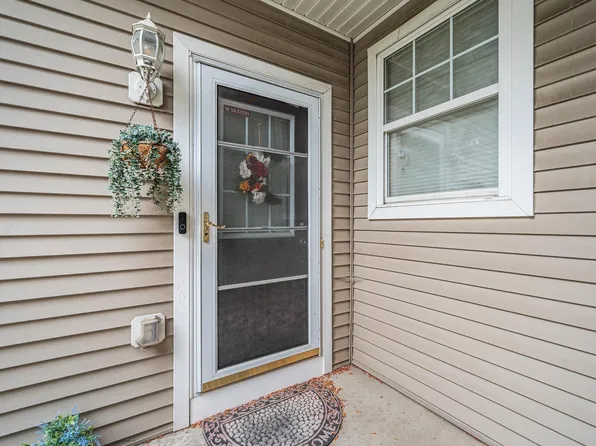 4570 Blaylock Way #4202, Inver Grove Heights, MN 55076
