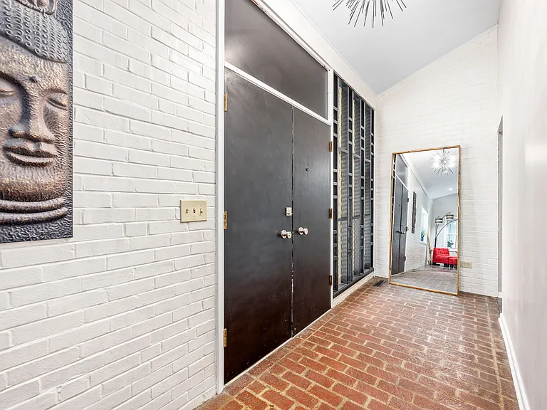 5701 E Perryton St — Photo 5