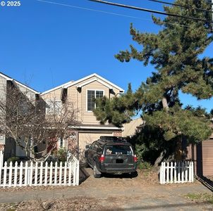 615 S Nevada St, Portland, OR, 97219