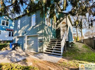 70 Maple Ave, Metuchen, NJ 08840